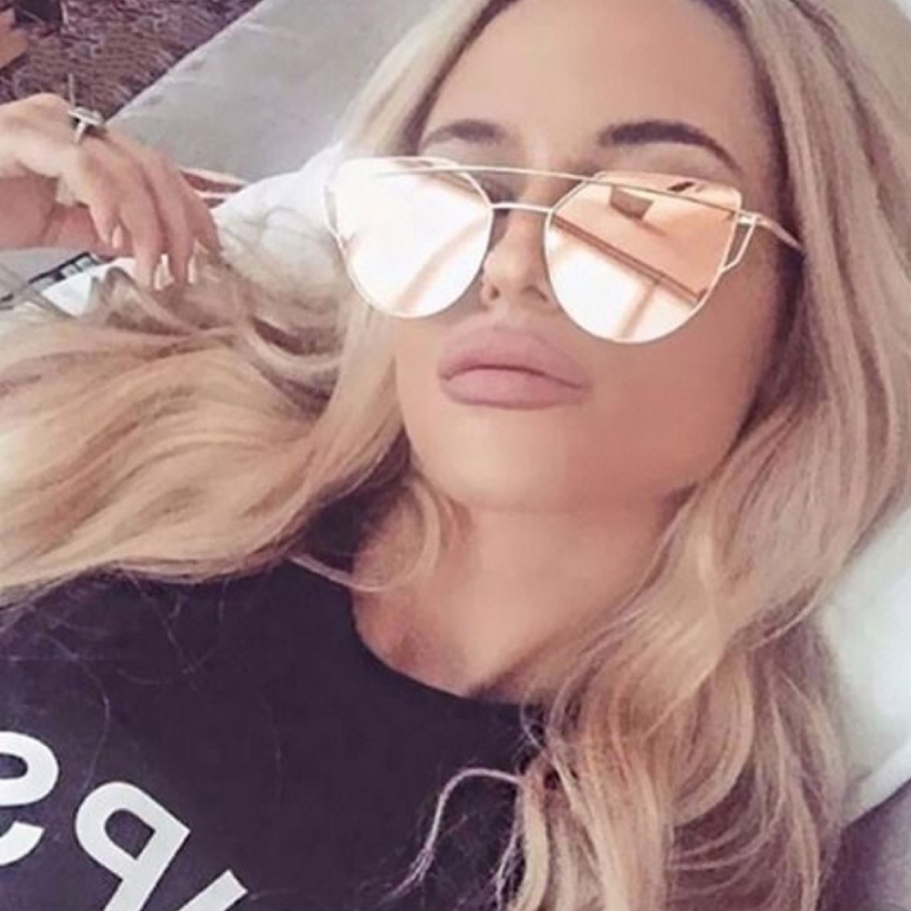 ✨LAST ONE ✨Cat Eye Mirrored flat lenses sunglasses - Picture 3 of 10
